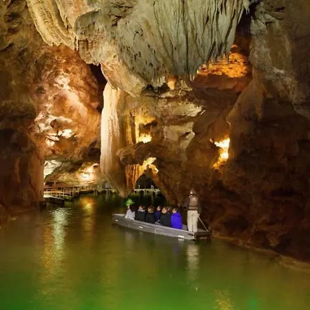 Domisiladore Bed & Breakfast Latouille-Lentillac